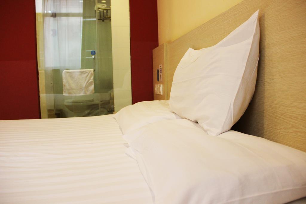Hanting Express Shenzhen Bu Ji Railway Station Chambre photo
